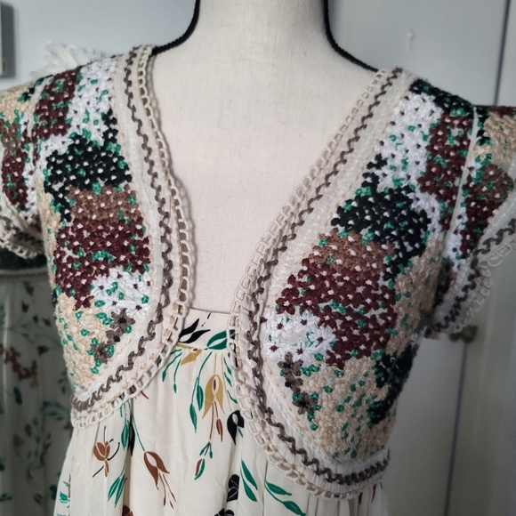 Anthropologie Floral Beige Maxi Dress/used - Picture 6 of 12